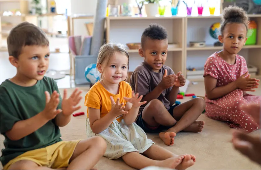Enfants dans la section moyens